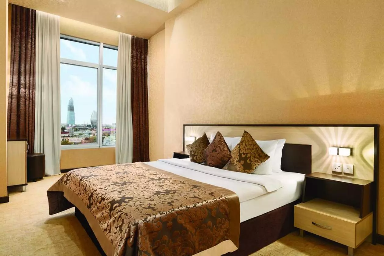 DAYS_SHABAVIZ (3).jpg